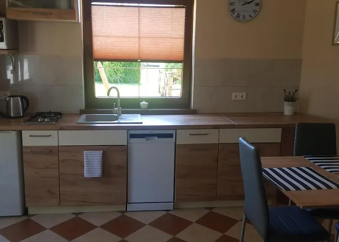 Ramzes 1 Hébergement de vacances *